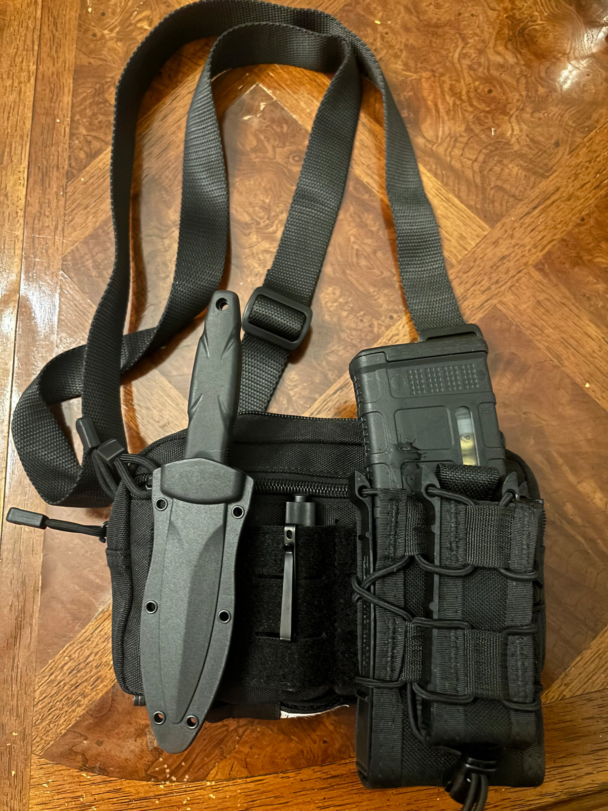 Minuteman IFAK sling kit with fixed blade knife and combination rifle and pistol mag pouch